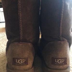 UGG Classic Short Boot